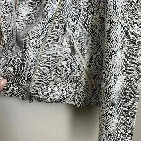 Philosophy Jacket - Picture 5 of 14